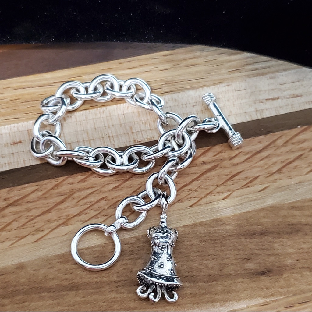 Sterling Oval Link Bracelet With Charm (36.8g)